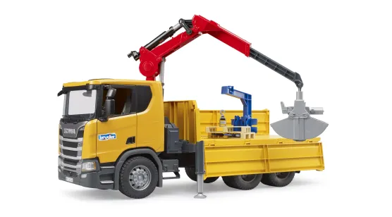 Ciężarówka Scania Super 560R z dźwigiem i 2 paletami