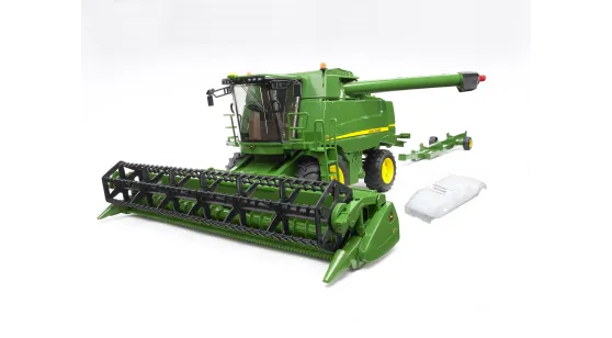 Kombajn zbożowy John Deere T670i