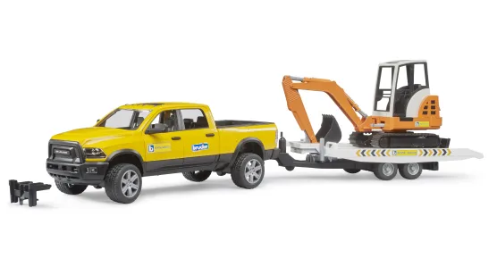 Pick-Up Ram Z Przyczepą I Mini Koparką