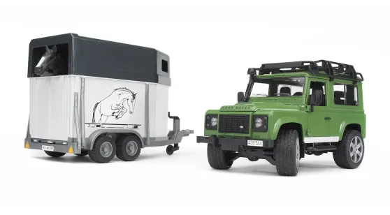 Land Rover Defender + Przyczepa Do Transportu Koni i Koń
