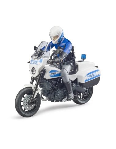Funkcjonariusz policji na motocyklu