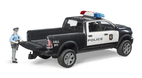 Policyjny pick-up RAM 2500 + policjant